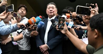Thaïlande: le Premier ministre par intérim enclenche la dissolution du Parlement