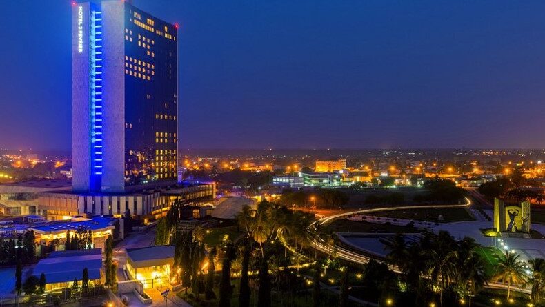 Togo : l’Hôtel 2 Février décroche la certification ISO 9001 - Premiers sur les infos | Matin Libre