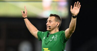 Top 14 : la nouvelle mise en scène de l'entrée des arbitres est-elle une bonne idée ? - ici