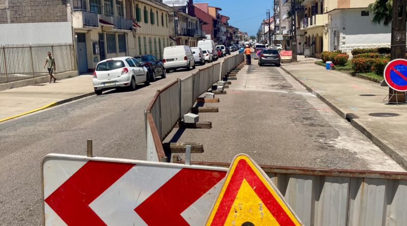Travaux à Cayenne pour le TCSP : une cinquantaine de places de stationnement supprimées au lieu de 200