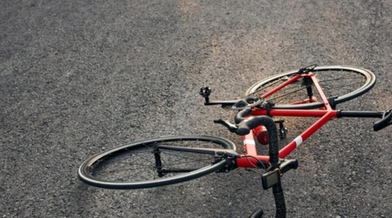 Trois cyclistes, dont un champion Ufolep, fauchés par une voiture à Rivière-Pilote