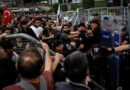 Turquie : la police investit de force le siège du parti d’opposition à Istanbul