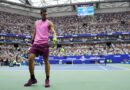 US Open: Alcaraz prive Sinner du doublé à New York et lui reprend le trône mondial