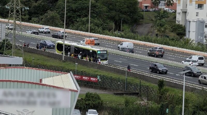 Un pieton percuté par un BHNS du TCSP à Fort-de-France