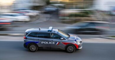Une femme mise en examen pour le meurtre d’un sans-abri à coups de couteau