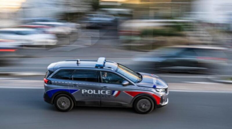 Une femme mise en examen pour le meurtre d’un sans-abri à coups de couteau