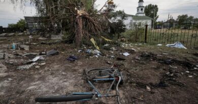 Une frappe russe aurait fait au moins 24 morts parmi des retraités ukrainiens qui faisaient la queue