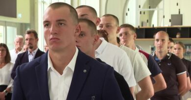 "Vous prenez tous les risques, y compris celui de perdre votre vie" : l'Armée de terre recrute 16 000 soldats chaque année
