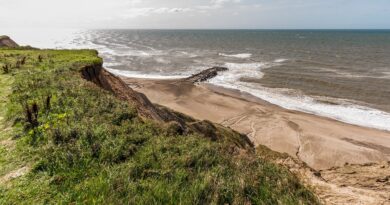 Bretagne, Rennes, Brest, coast, lighthouse, beach, village, Celtic, cliffs, landscape