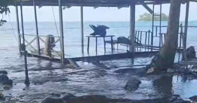 Le phénomène s’est accentué au Fenua ‘Aihere de Tautira, ce lundi (Crédit : Facebook/Tea Seigel).