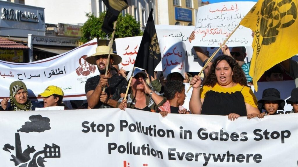 Mutations économiques et défis politiques dans le Maghreb face aux tensions régionales.