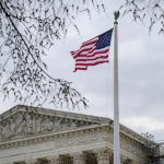 La Cour suprême permet à Donald Trump de révoquer le statut légal de 500 000 immigrés.