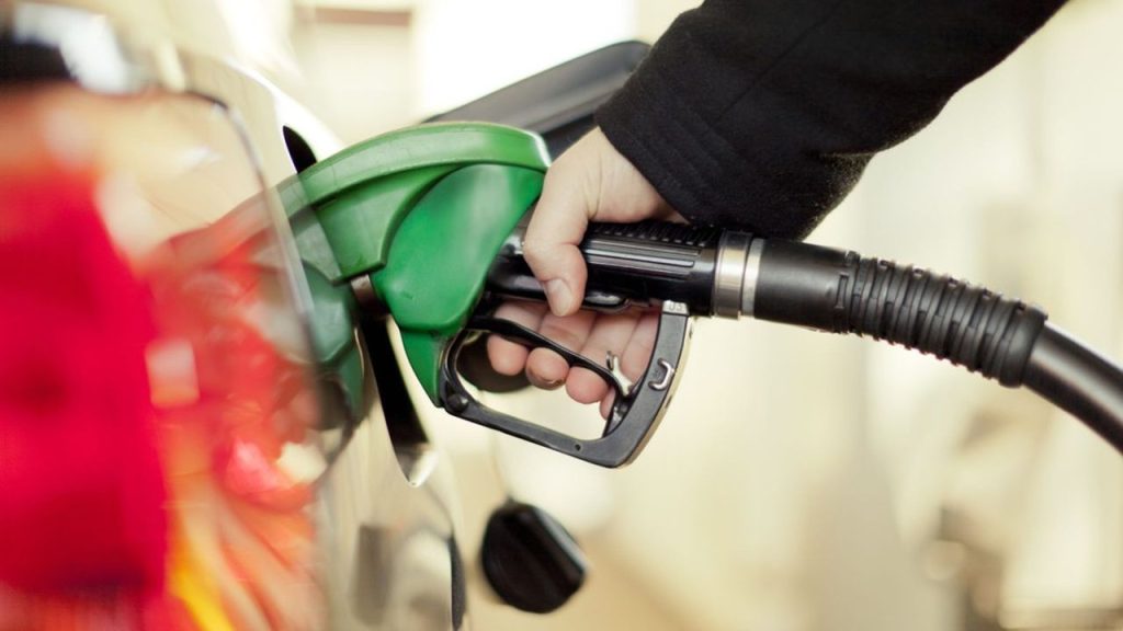 Prime carburant : les conditions d’éligibilité pour les automobilistes en France.
