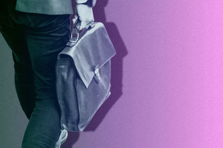Multiplication des contrats courts : insuffisance de la responsabilité financière des employeurs.