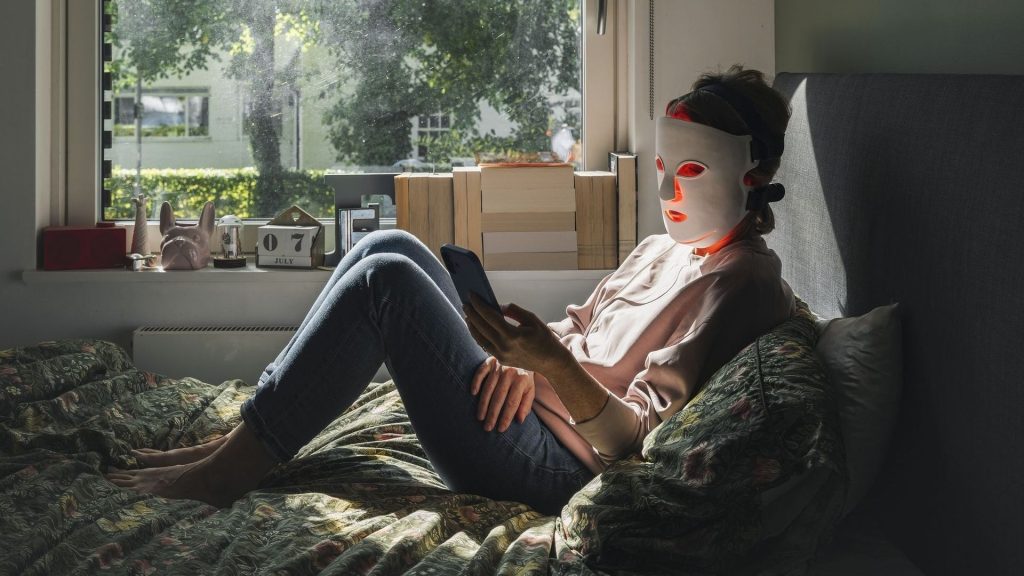 Efficacité des masques LED à lumière rouge : résultats de recherches scientifiques récentes.