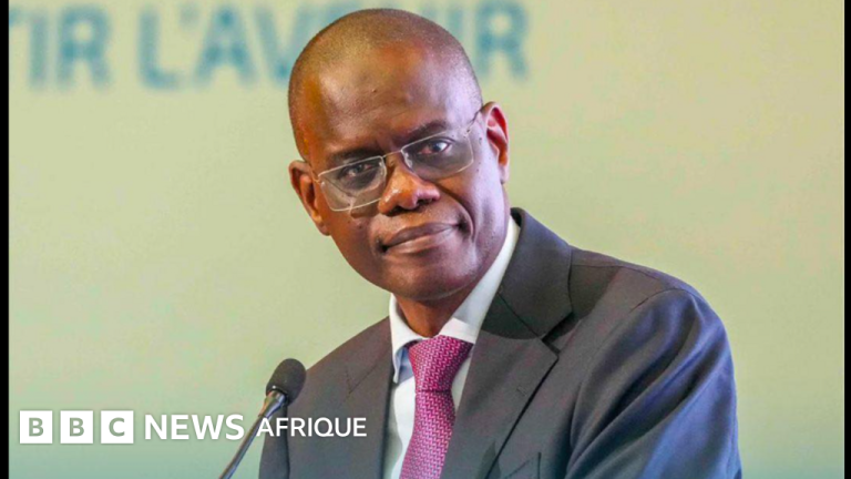 Ahmadou Al Aminou Lo prend la direction du gouvernement sénégalais après son rôle à la BCEAO.