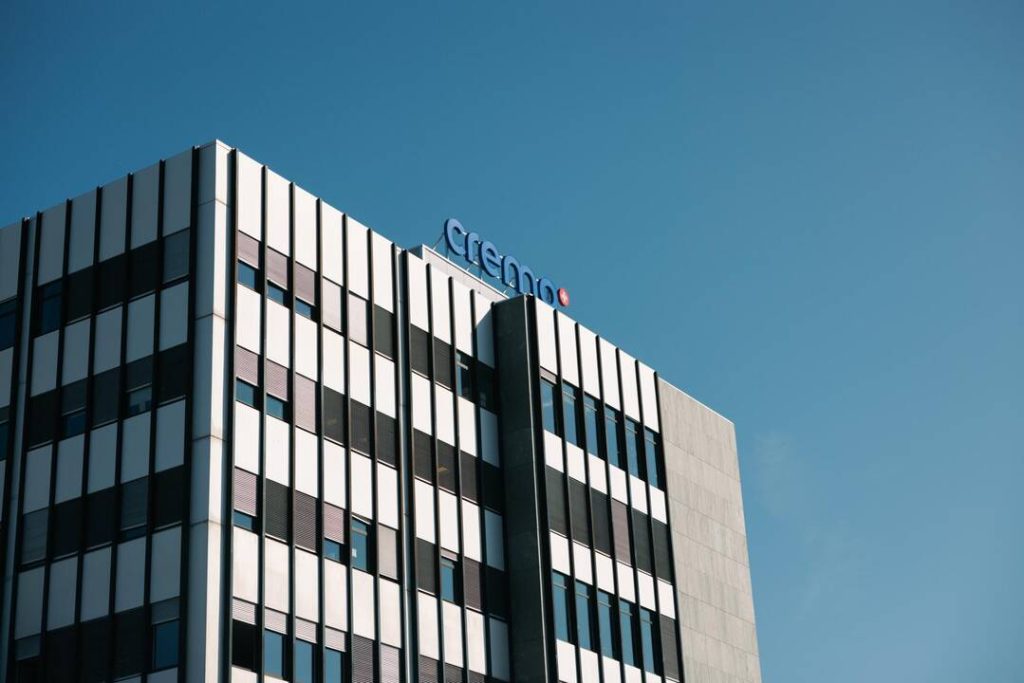 Cremo face à des pertes financières, le groupe fribourgeois mise sur un redressement.