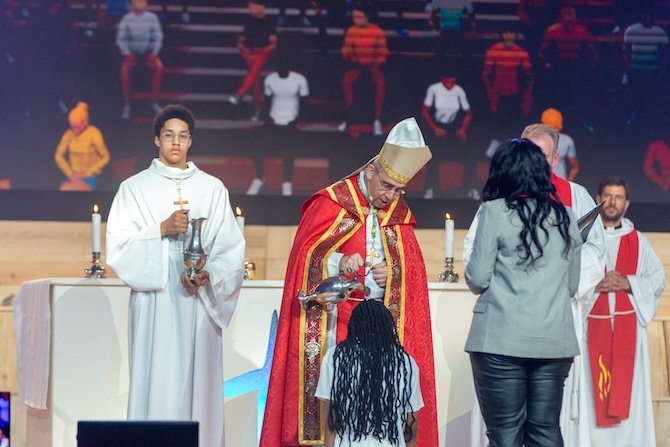 « Le rassemblement comme outil d’engagement spirituel pour les jeunes éloignés de la foi »