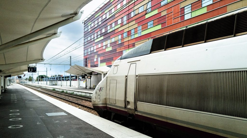 TGV Perpignan-Montpellier : le PCF propose une ligne mixte pour désengorger la gare de Perpignan.