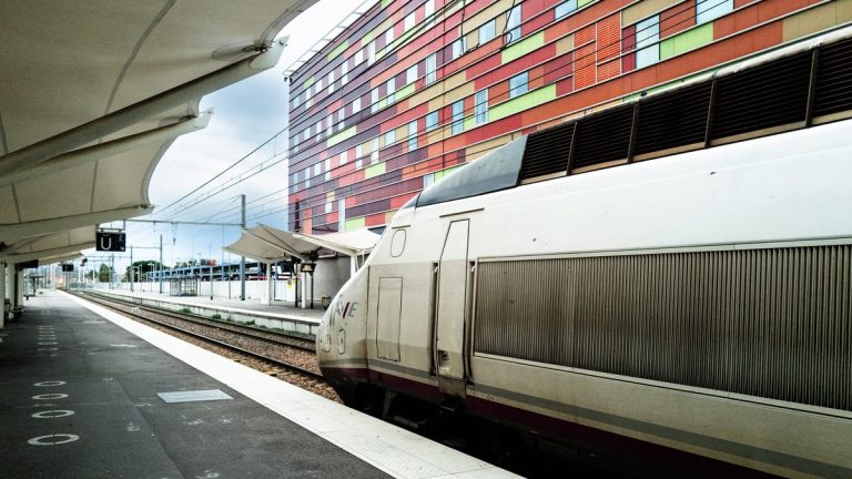 TGV Perpignan-Montpellier : le PCF propose une ligne mixte pour désengorger la gare de Perpignan.
