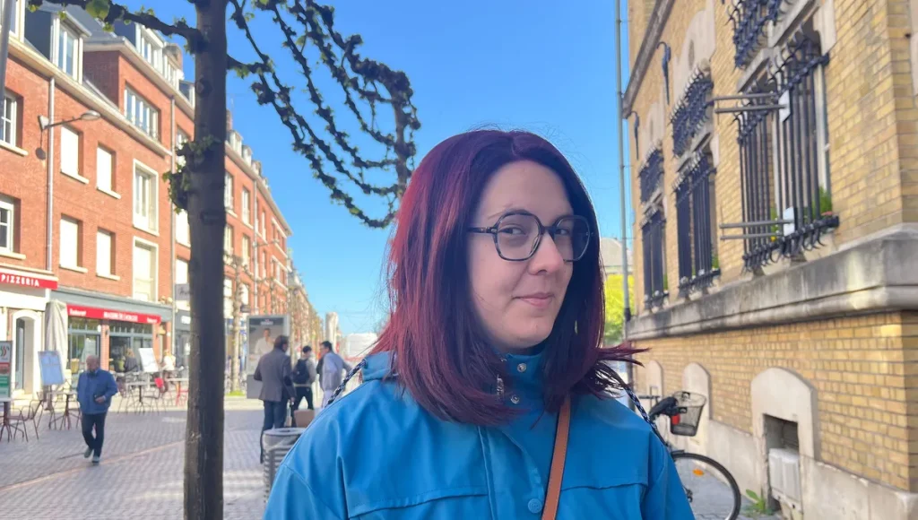 Des broderies Pokémon réalisées par Mathilde attirent l’attention des fans en France.