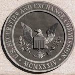 La SEC approuve les options d&rsquo;indice Bitcoin du Nasdaq, la CFTC reste le dernier obstacle.