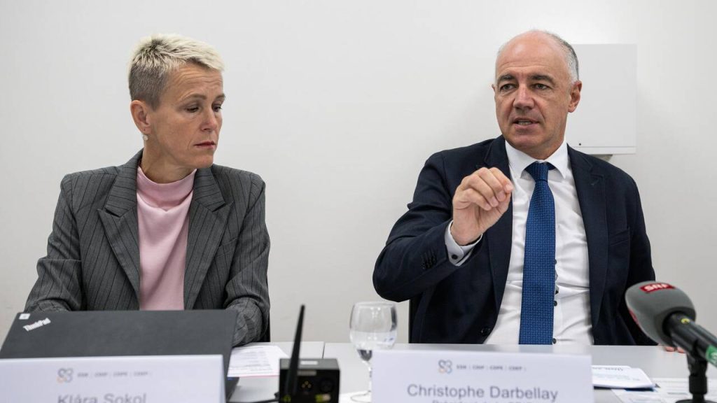 École primaire en Suisse : majorité d’élèves atteignent les objectifs, inégalités persistantes.