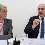 École primaire en Suisse : majorité d&rsquo;élèves atteignent les objectifs, inégalités persistantes.