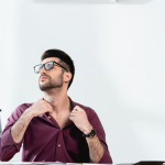 Vague de chaleur : droits des télétravailleurs sur climatisation et aménagements au travail