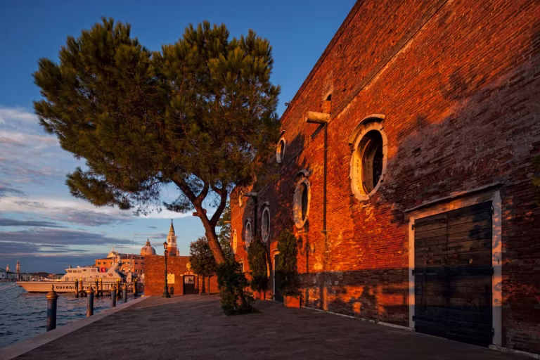 Visite de l’île de la Giudecca à Venise : un aperçu du patrimoine culturel local.
