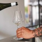 Blanc de Bourgogne : vin d&rsquo;apéritif ou de gastronomie selon les sommeliers français ?