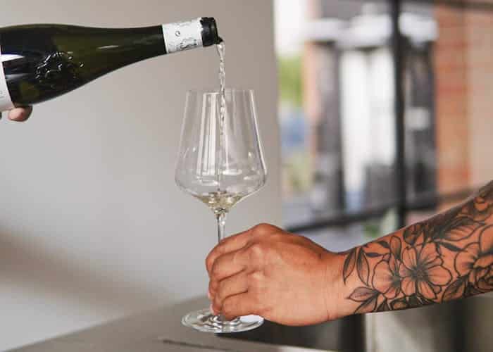 Blanc de Bourgogne : vin d’apéritif ou de gastronomie selon les sommeliers français ?