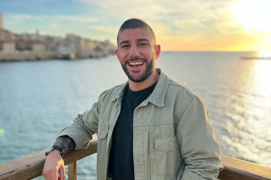 Éric Akopian nettoie Marseille et ses alentours avec Clean My Calanques.
