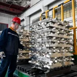 L&rsquo;aluminium augmente de 50 % en raison du choc d&rsquo;offre lié à la guerre en Iran.