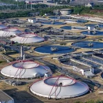 Adaptation des stations d&rsquo;épuration face à la pollution par microplastiques et PFAS.