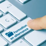 L&rsquo;alternance comme pilier de l&rsquo;éducation : enjeux pour les institutions françaises.