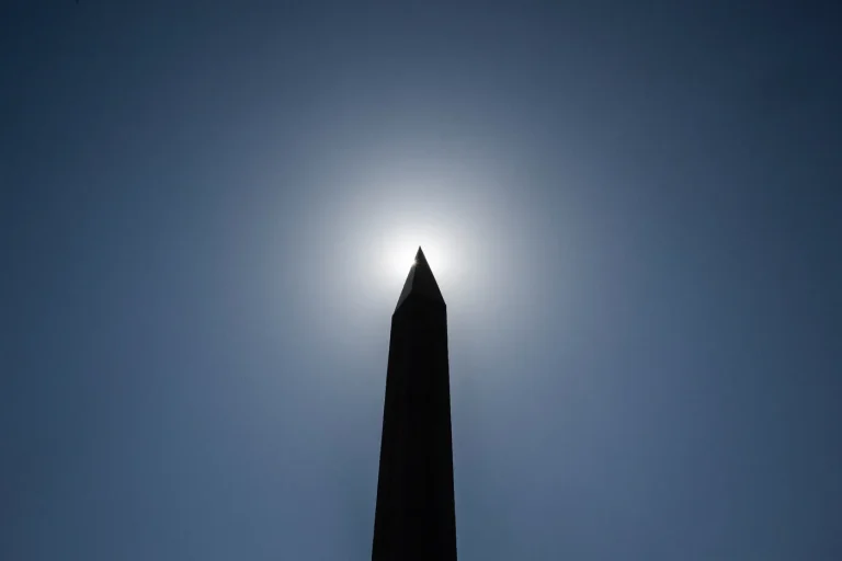 Chaleur : Météo France place 18 départements, dont Paris, en vigilance jaune