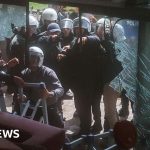 La police anti-émeute turque envahit les bureaux de l&rsquo;opposition après le départ des dirigeants.