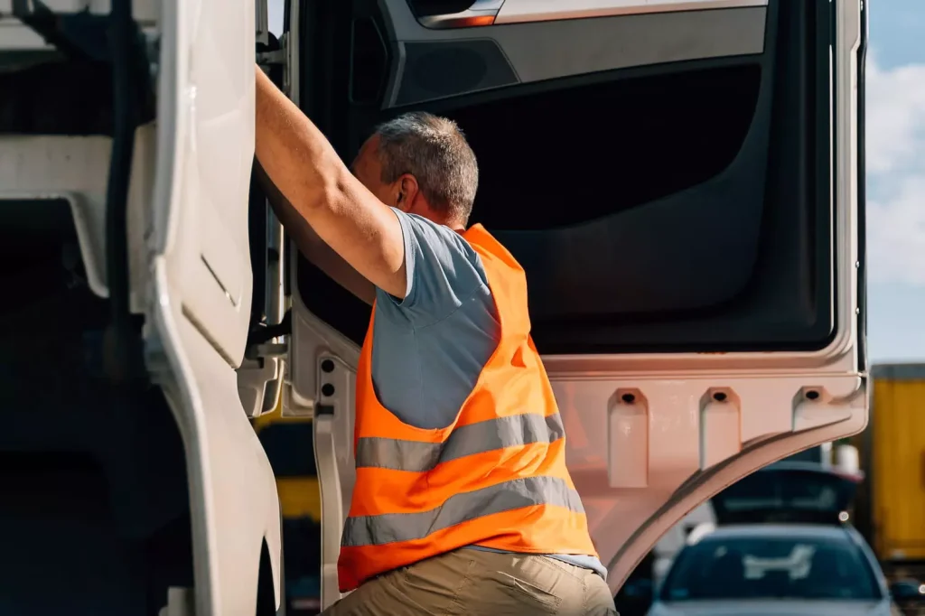 Chauffeur reconnu coupable de faute grave obtient 54 000 € de son employeur.