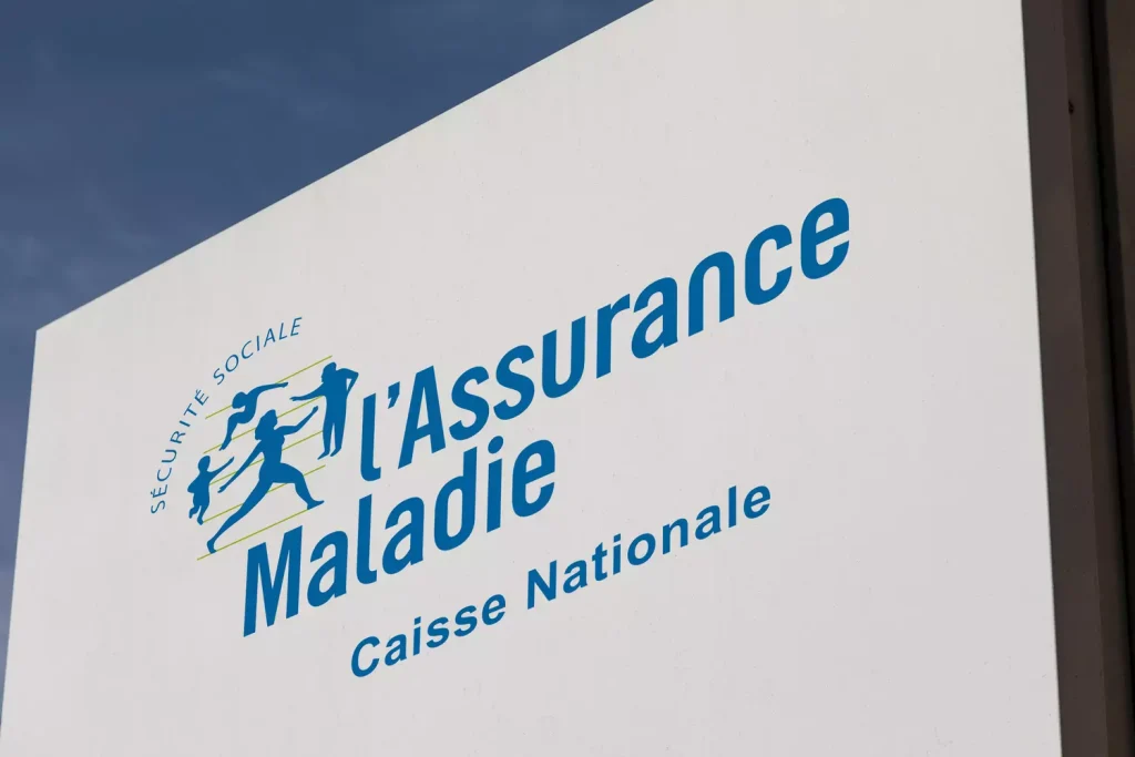 Agent de la Sécurité sociale licencié pour avoir transféré des données d’un ministre.
