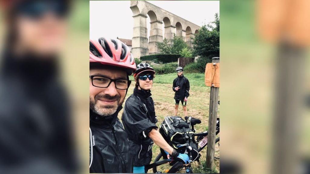 Conseils de deux papas pour minimiser les bagages lors d’une randonnée à vélo en famille