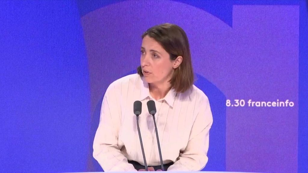 Sophie Binet appelle à des sanctions contre les entreprises pour la transparence salariale.
