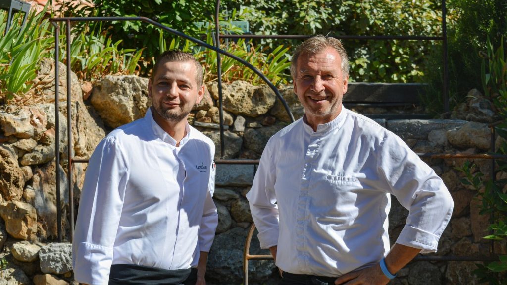 Benjamin Le Balch, chef étoilé, recommande un bistrot à Cotignac dans le Var.