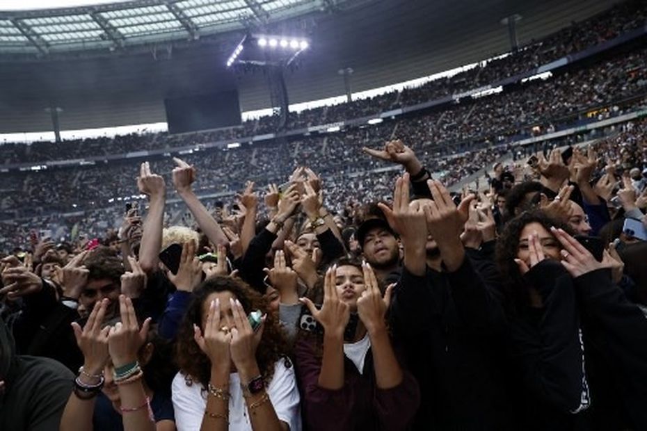 Arnaque à Marseille : une femme perd de l’argent en achetant des billets pour un concert de Jul.