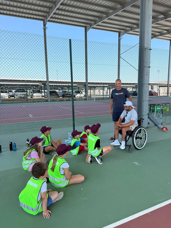 Sensibilisation au tennis pour les personnes en situation de handicap en Corse