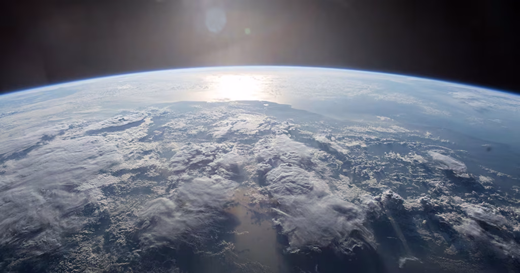 La France explore l’utilisation de la lumière comme moteur pour les missions spatiales.