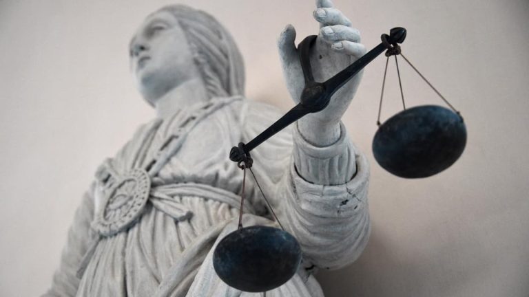 Ancien prêtre mis en examen pour viols, placé sous contrôle judiciaire dans le Var.