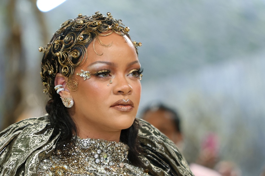 Un juge de Los Angeles ordonne une évaluation psychiatrique pour la femme ayant attaqué Rihanna.