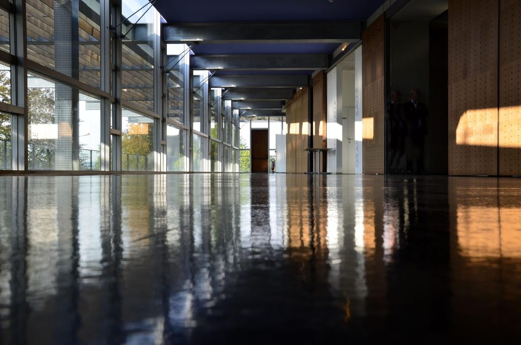 Absentéisme : le baromètre Axa révèle des enjeux pour les managers en entreprise.