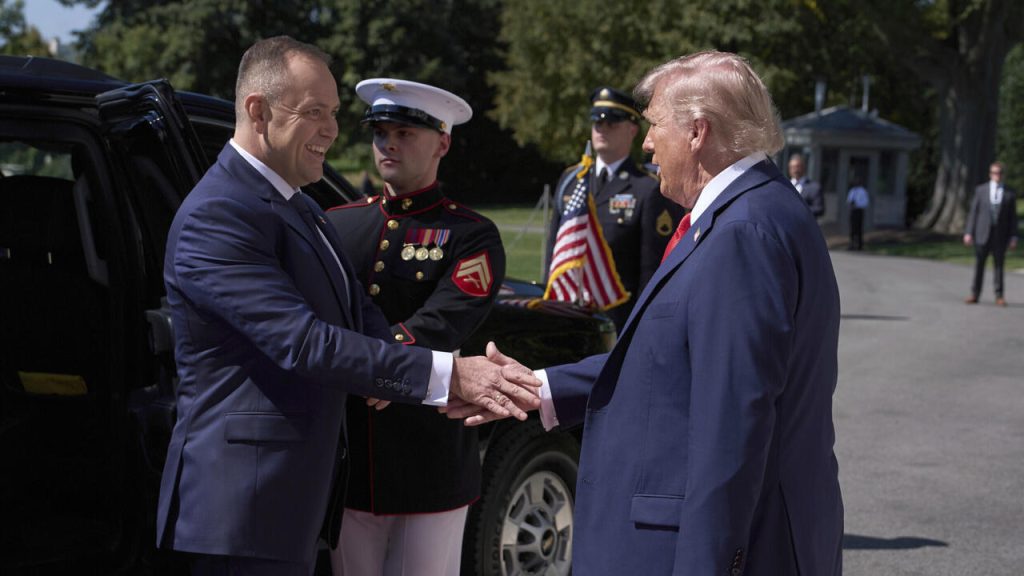 Donald Trump annonce l’envoi de 5 000 militaires américains en Pologne pour renforcer la sécurité.